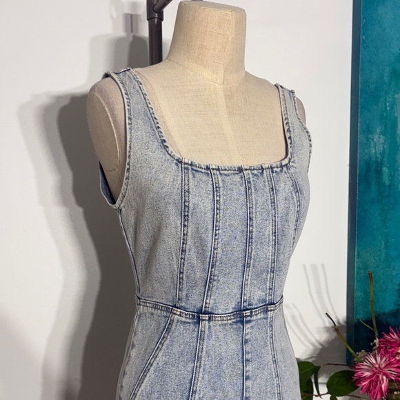 Forever 21 Light Blue Washed Denim Wide-Leg Jumpsuit - Picture 2 of 8